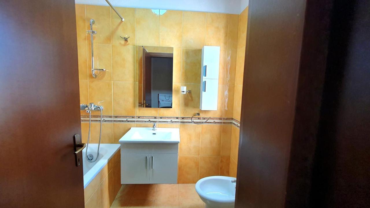 Star Apartment Tiran Dış mekan fotoğraf